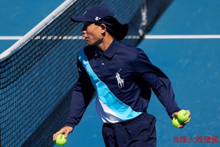 体验大满贯赛场魅力，六名中网球童启程澳网