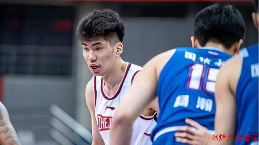 余嘉豪21分力助浙江险胜上海2-1领先，王哲林贡献24+9