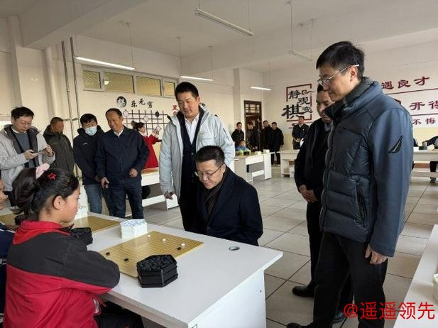 “棋心计划”走进新疆喀什 围棋新苗在疆发芽
