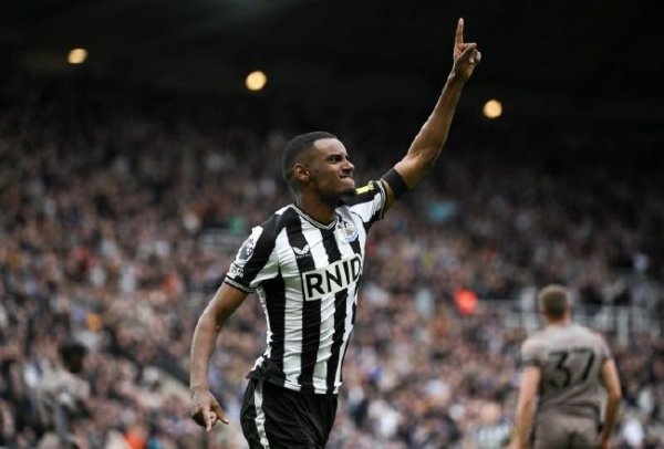 香港六合彩官网 伊萨克12月以来英超打进11球 同期英超进球最多